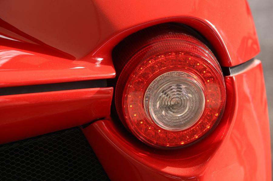  Ferrari LaFerrari 2015 года  (фото 34 из 56)